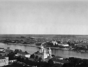 ВИД ПОЛОЦКА С КОЛОКОЛЬНИ НИКОЛАЕВСКОГО СОБОРА. ФОТО НАЧАЛА XX в.